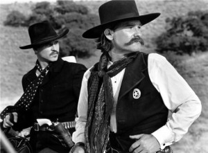 Still of Val Kilmer and Kurt Russell in Tombstone (1993)