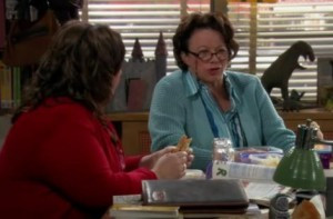 episode of Mike & Molly when Peggy and Molly have lunch together, Mike ...