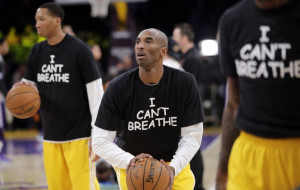 Kobe Bryant, Lakers wear 'I Can't Breathe' shirts (PHOTOS)