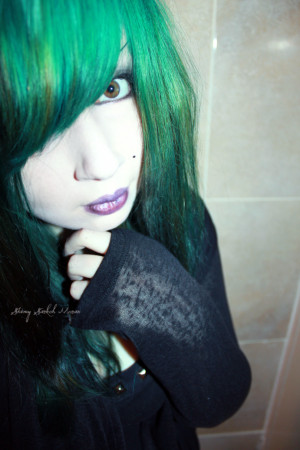 emo-girls-image-emo-girls-36632270-691-1037.png