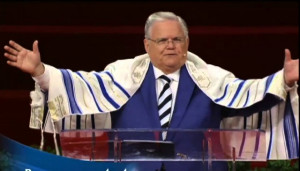 Joel Osteen hecklers planted in church: Disruption had some folks exit ...