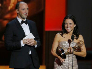 Image: Louis-Dreyfuss accepts the award for Outstanding Lead Actress ...