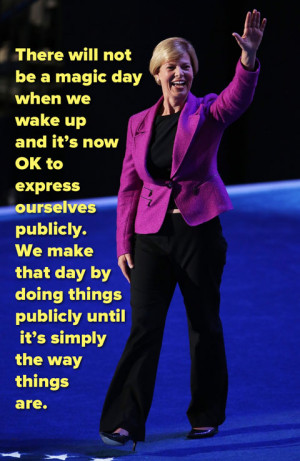 Tammy Baldwin becomes first openly gay senator