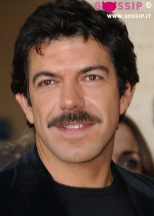 Thread: Classify actor Pierfrancesco Favino