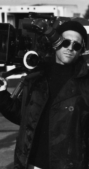 MV5BMTA0NDUwOTczNDNeQTJeQWpwZ15BcmVzdW1l._V1_SY1200_CR153,0,630,1200 ...