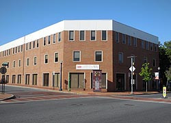 photo, Westgate Building, 80 West St., Annapolis, Maryland] width=