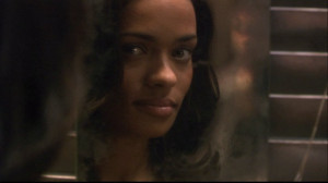 Kandyse Mcclure Proves This Wrong Her Eyes Look Hazel In Light picture