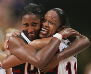 Tina Thompson and Lisa Leslie