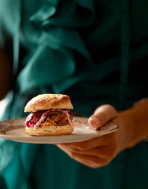 Pretty sure the #SuperBowl crew would be happy with party-size Pulled ...