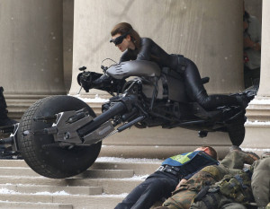 Anne Hathaway As Catwoman In Movie The Dark Knight Rises