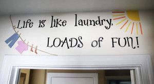 cute is this? I never thought about actually decorating the laundry ...