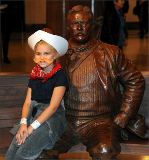 Teddy Roosevelt Dressed Tour Yellowstone With Young Visitor