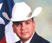 First Hispanic Named To Lead Texas Rangers