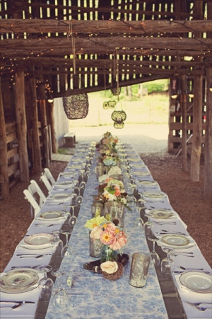 Mismatched plates for country wedding