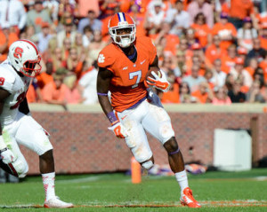 Watson leads Clemson to 41-0 victory; Mike Williams has big day
