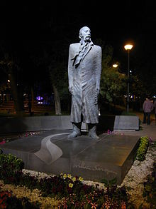 Quotes about Saroyan [ edit ]