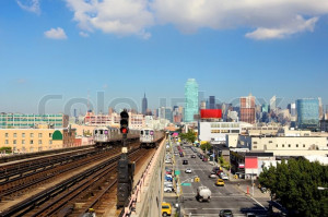 Stock image of 'New York City skyline from subway line in Queens'