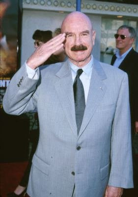 Gordon Liddy at event of Rules of Engagement (2000)