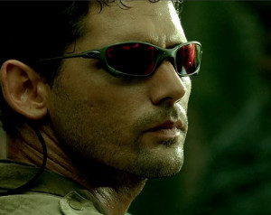 ... character wore Oakley Juliet sunglasses in the movie Black Hawk Down