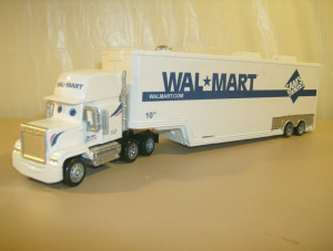 Even put the Pitty's to work unloading it!!!