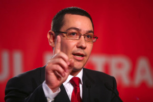 Premierul Victor Ponta și ministrul Justiției Robert Cazanciuc ...