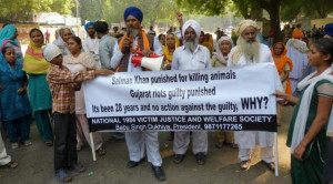 Sikh victims of 1984 riots protesting against the guilty at Jantar ...
