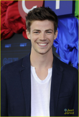 Set: The cast of The Flash get all gussied up for the CTV Upfront 2014 ...