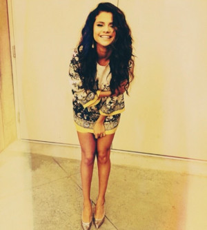Selena Gomez Instagram Pose