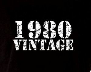 1980 Vintage 35th Birthday Gift Pre sent T Shirt T-Shirt Tshirt Age 35 ...