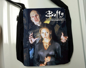 Buffy the Vampire Slayer Messenger Bag / Purse ...