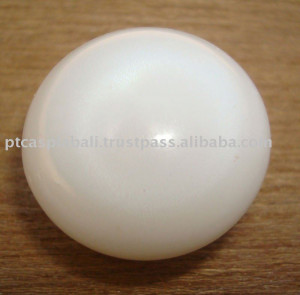 View Product Details: natural pearl from clam tridacna maxima