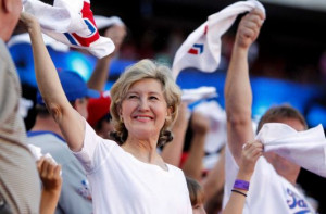 Sen Kay Bailey Hutchison swings a towel in support of the Texas