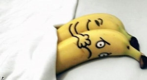 spooning-bananas-cdbbc