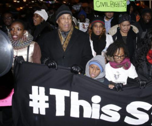 More than 200 arrested in second night of NYC Eric Garner protests 3 ...