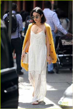 vanessa hudgens yellow sweather backstage quote 01