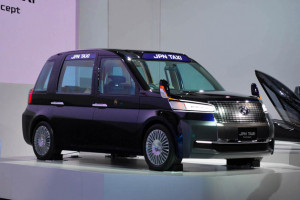 Toyota JPN Taxi Concept is a Japanese riff on an English classic