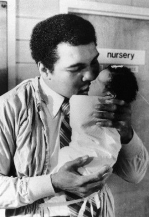 Muhammad Ali as a Baby | Muhammad Ali Kissing His Baby Daughter ...