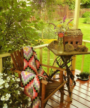 Porch sitting area via Carol's Country Sunshine on Facebook