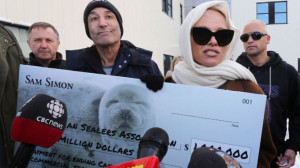 Pamela Anderson asks Israeli Prime Minister Netanyahu to endorse fur ...