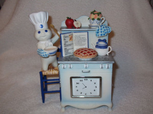 Mint - Time for Pie Limited Edition Pillsbury Doughboy Figurine