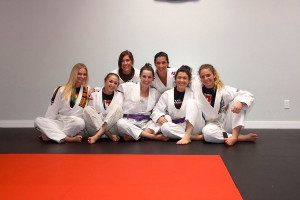 womens jiu jitsu team by differen-and-proud