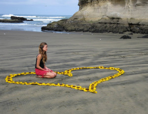 Flower heart on the beach. by naomial