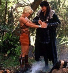 lucy lawless renee o connor # xena more science s fantastique lucy ...