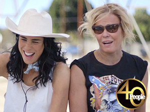 See Chelsea Handler and Sarah Silverman Dress Up as Thelma & Louise