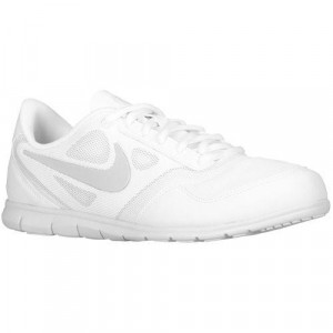Nike Cheer Compete Cheer Shoes White for WomenStep out in these eye ...