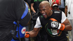 Floyd Mayweather: Unbeaten welterweight believes he is better than ...