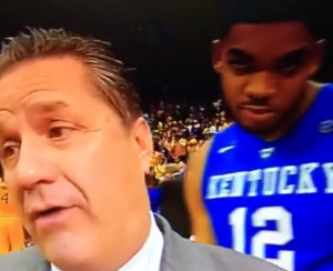 John Calipari Gets Photobombed by the Player He s Criticizing Video