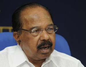 Union Corporate Affairs Minister M. Veerappa Moily addressing a press ...