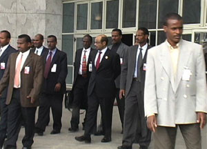 Meles surrounded by his bodyguards
