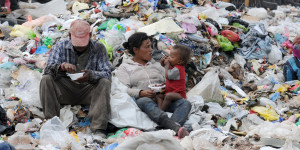 American Poverty Family O-latin-america-poverty- ...